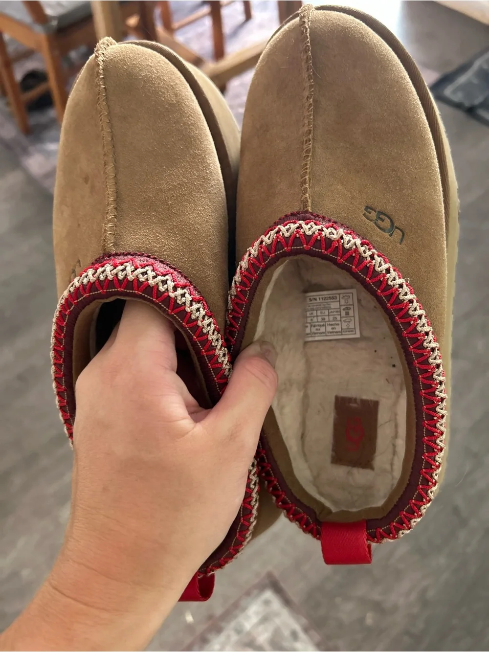 UGG womens 8 Chestnut Slip-On Clogs with Red Trim